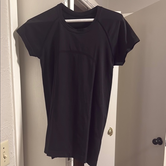 lululemon athletica Tops - Lululemon Swiftly Tech